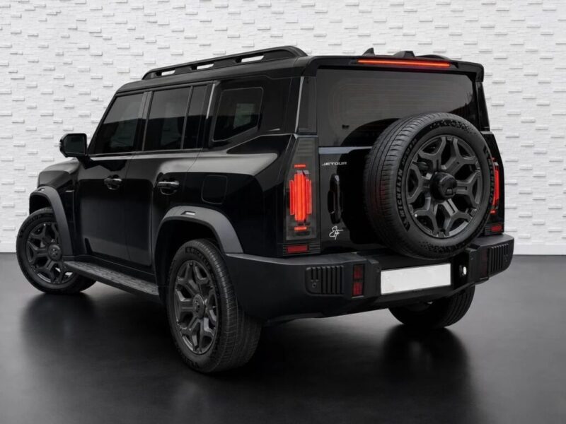 2027 Jetour T2 LUXURY PLUS 2.0 Litres 4 Cylinders Petrol Engine Black Tan SUV GCC Specs