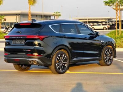 2027 Jetour X70 Plus LUX 1.5 Litres 4 Cylinders Petrol Engine Black Orange SUV GCC Specs