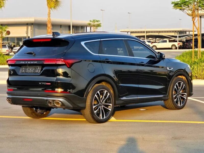 2027 Jetour X70 Plus LUX 1.5 Litres 4 Cylinders Petrol Engine Black Orange SUV GCC Specs