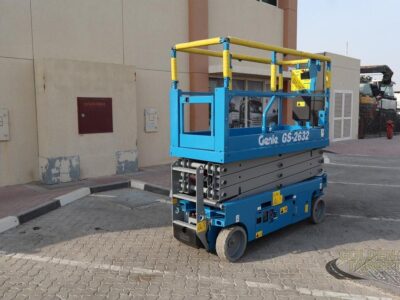 2025 GENIE GS2632 Electric Scissor Lift - Blue