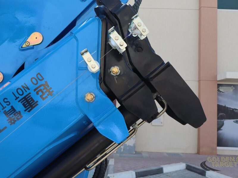 2026 New CLW SQZ168-2 Knuckle boom (8-ton) Crane - Blue