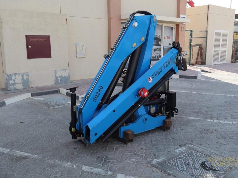 2026 New CLW SQZ80-2 Knuckle boom (4-ton) Crane - Blue
