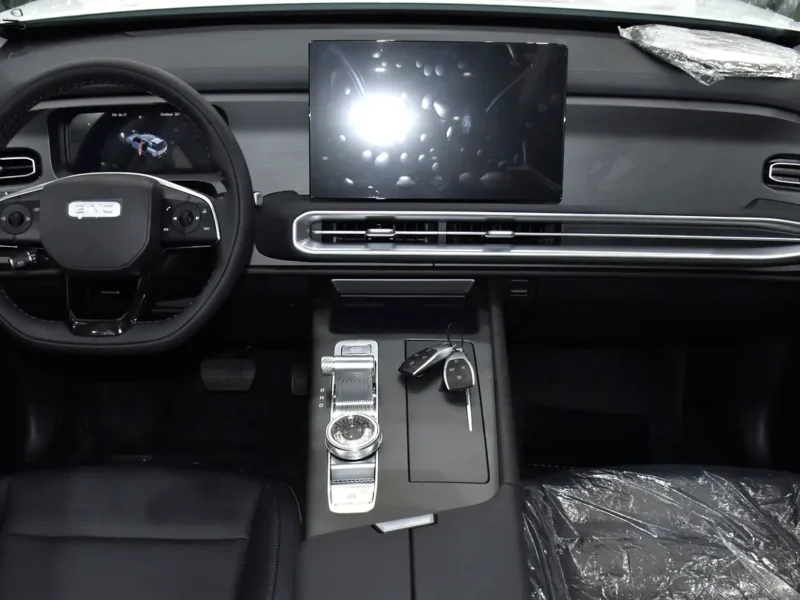 2027 BAIC BJ30 1.5(DHT) 4WD LV5 4 Cylinders Hybrid Engine White Blacj SUV GCC Specs