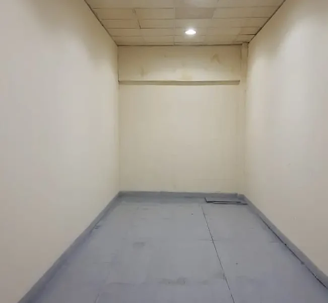 240sqft Ready to Move Storage Warehouse Available for Rent in Al Quoz 3 (SD)