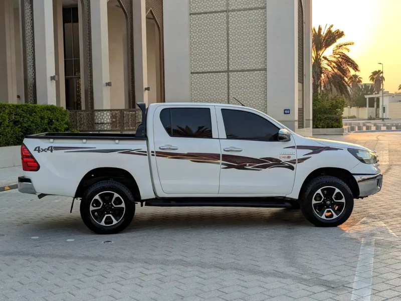 2022 Toyota Hilux 2.4 Litres 4-Cylinder Diesel Engine White Red Pickup Truck GCC Specs