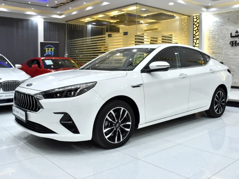 2023 JAC J7 Luxury 4 Cylinders Petol Engine White Brown Sedan GCC Specs Automatic