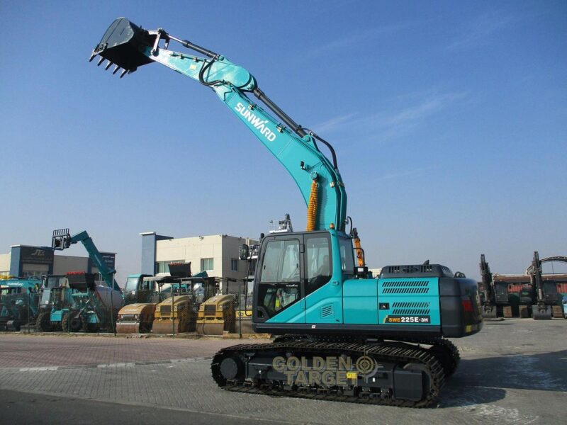 2024 SUNWARD SWE225E-3H Hydraulic Excavator 6 Cylinder Cummins QsB7 Diesel Engine - Blue