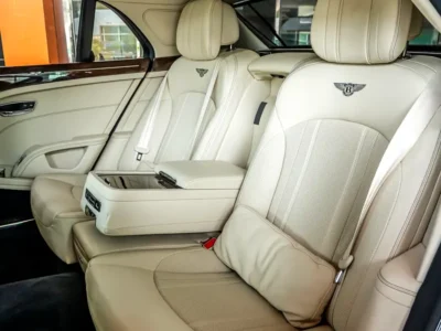 2019 Bentley Mulsanne Standard 6.75-litre Twin-Turbo V8 Petrol Engine Black White Sedan