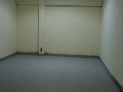 1050 STORAGE WAREHOUSE WITH PRIVATE WASHROOM Affordable Storage Space | Convenient Location | Ready to Use