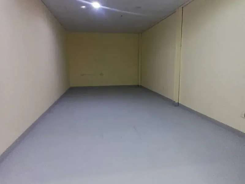420 sqft Al Quoz 4 Your Business Needs Space, Not Drama