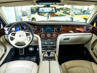 2019 Bentley Mulsanne Standard 6.75-litre Twin-Turbo V8 Petrol Engine Black White Sedan