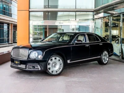 2019 Bentley Mulsanne Standard 6.75-litre Twin-Turbo V8 Petrol Engine Black White Sedan