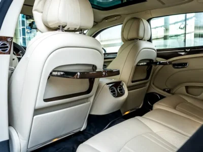 2019 Bentley Mulsanne Standard 6.75-litre Twin-Turbo V8 Petrol Engine Black White Sedan