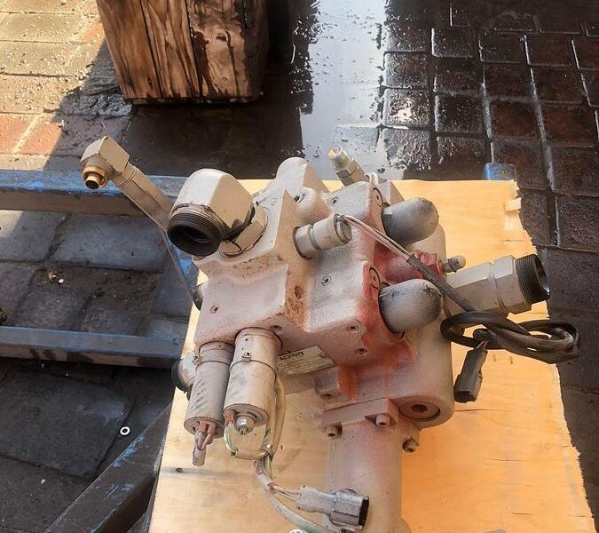 2021 Tadano ATF-80 Multi-way Control Valve