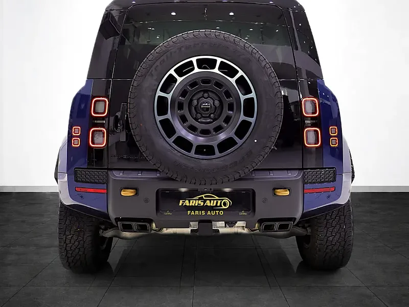 2026 Land Rover Defender 110 Octa P635 4.4-liter Twin-Turbo V8 Engine Blue White SUV