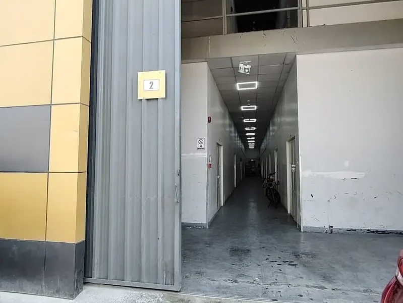 675 sqft PRIME LOCATION STORAGE WAREHOUSE AVAILABLE FOR RENT ON GROUND FLOOR