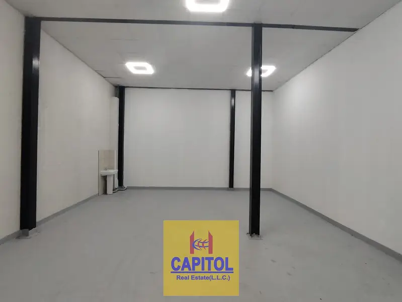 675 sqft PRIME LOCATION STORAGE WAREHOUSE AVAILABLE FOR RENT ON GROUND FLOOR