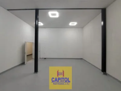 675 sqft PRIME LOCATION STORAGE WAREHOUSE AVAILABLE FOR RENT ON GROUND FLOOR