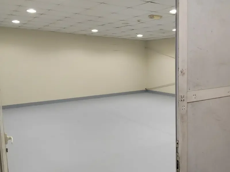 770 sqft READY TO MOVE IN STORAGE WAREHOUSE - MEZZANINE FLOOR