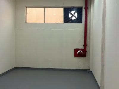 390 sqft GROUND FLOOR STORAGE UNIT - READY TO MOVE
