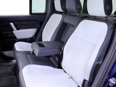 2026 Land Rover Defender 110 Octa P635 4.4-liter Twin-Turbo V8 Engine Blue White SUV