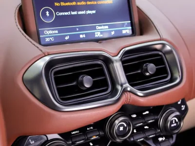 2023 Aston Martin Vantage Roadster 4.0L Twin-Turbo V8 Silver Beige Soft Top Convertible