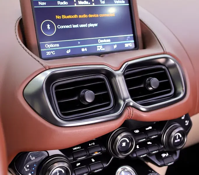 2023 Aston Martin Vantage Roadster 4.0L Twin-Turbo V8 Silver Beige Soft Top Convertible